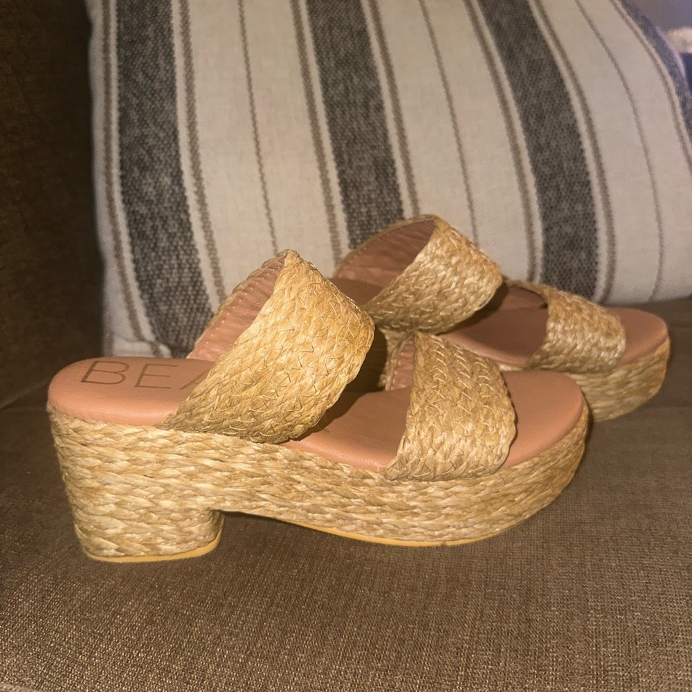 Natural Woven Platform Sandal in Tan